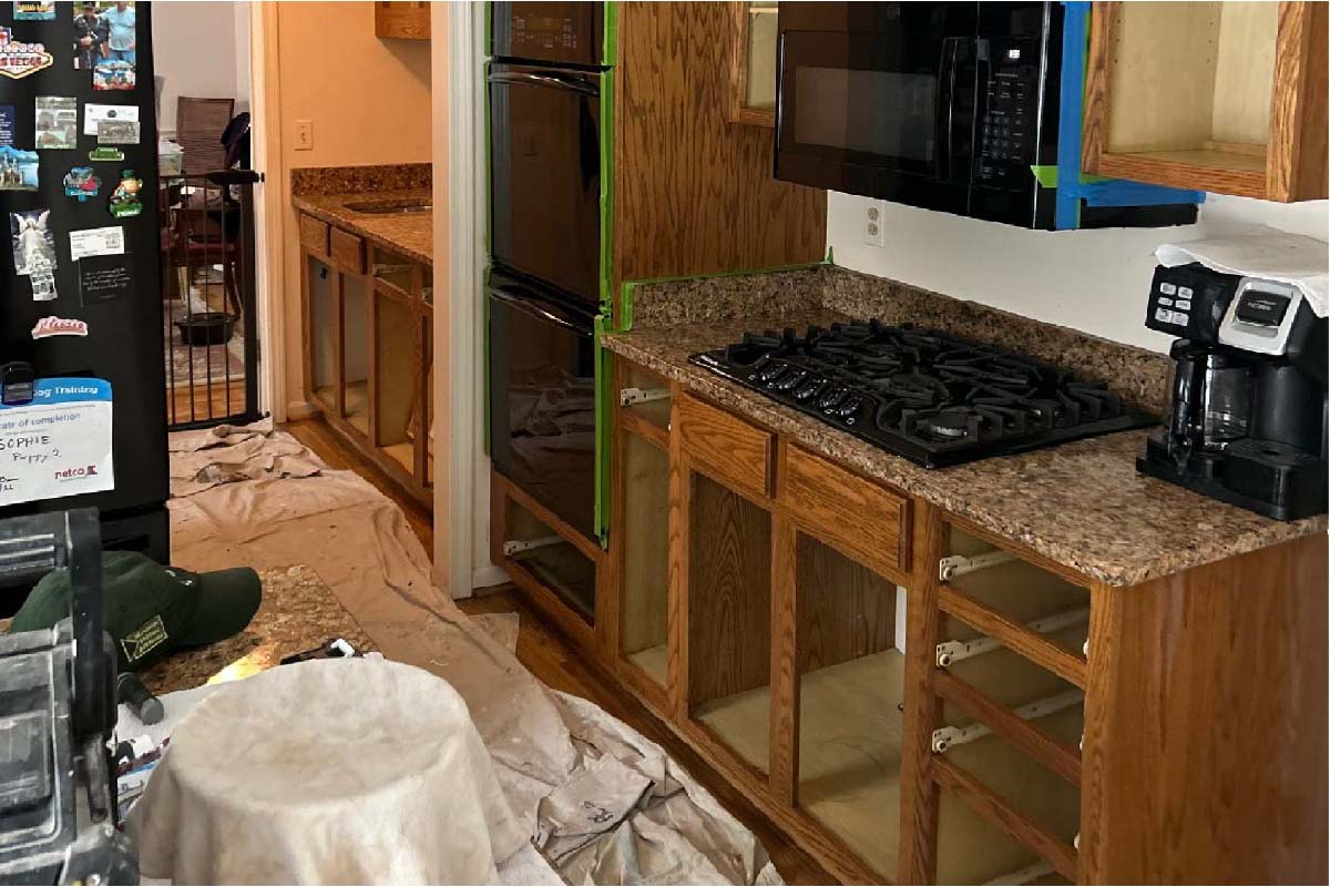 Stove cabinets before picture